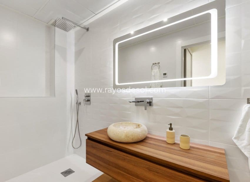 3 soveværelse Villa til salg i Ciudad Quesada med swimmingpool - € 649.000 (Ref: 8543739)