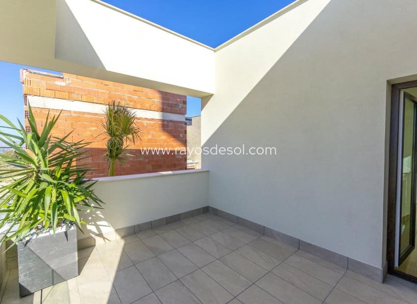 3 soveværelse Villa til salg i Ciudad Quesada med swimmingpool - € 649.000 (Ref: 8543739)