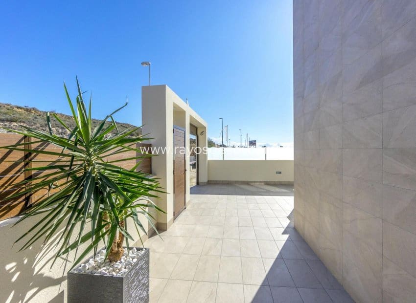 3 soveværelse Villa til salg i Ciudad Quesada med swimmingpool - € 649.000 (Ref: 8543739)