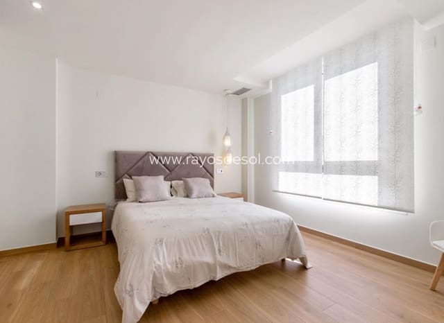 3 bedroom Villa for sale in Ciudad Quesada, Rojales with pool - € 649,000 (Ref: 8543739)