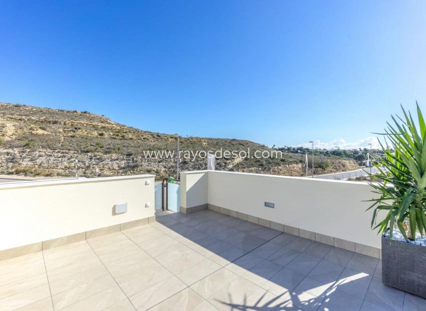 3 soveværelse Villa til salg i Ciudad Quesada med swimmingpool - € 649.000 (Ref: 8543739)