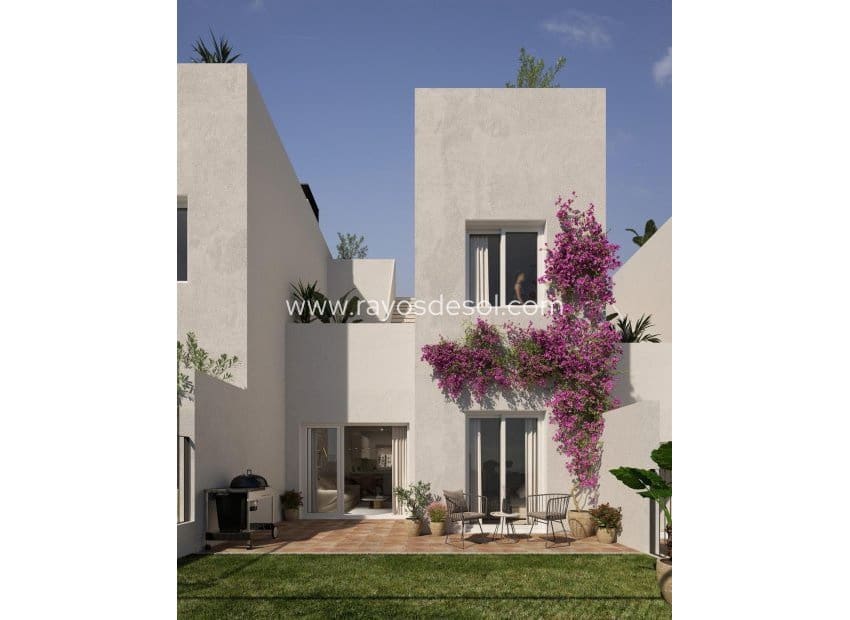 3 soveværelse Villa til salg i Monforte del Cid med swimmingpool - € 365.000 (Ref: 8543740)