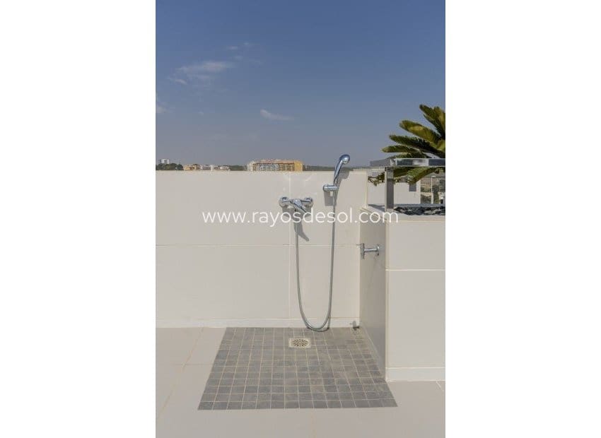 3 soveværelse Villa til salg i Dehesa de Campoamor med swimmingpool - € 1.195.000 (Ref: 8543745)