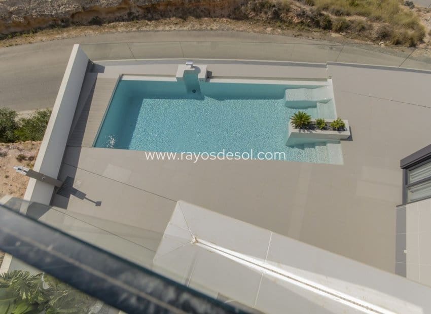 3 soveværelse Villa til salg i Dehesa de Campoamor med swimmingpool - € 1.195.000 (Ref: 8543745)