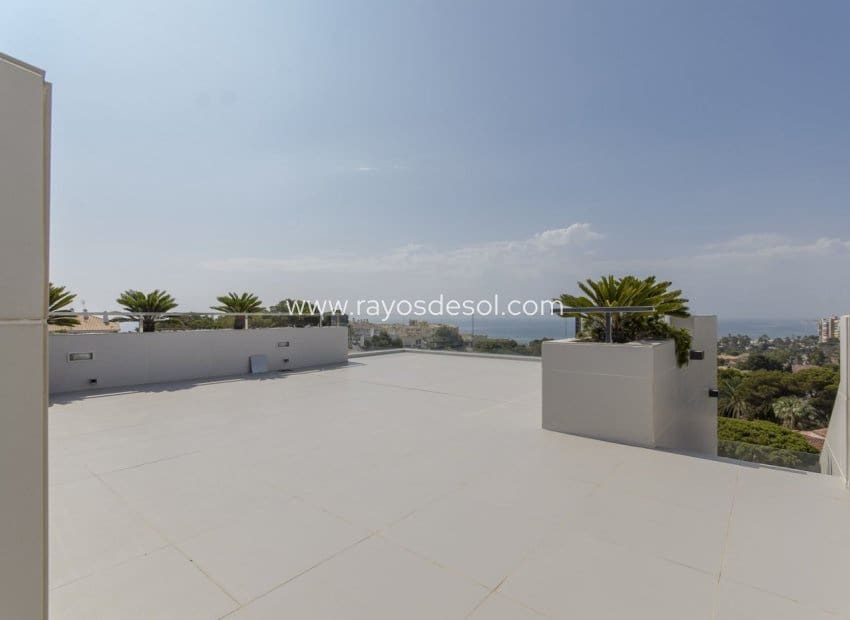3 soveværelse Villa til salg i Dehesa de Campoamor med swimmingpool - € 1.195.000 (Ref: 8543745)