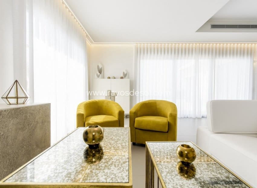 3 soveværelse Villa til salg i Dehesa de Campoamor med swimmingpool - € 1.195.000 (Ref: 8543745)