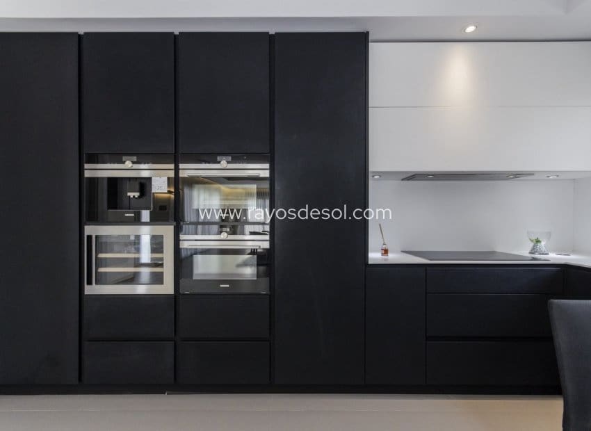 3 soveværelse Villa til salg i Dehesa de Campoamor med swimmingpool - € 1.195.000 (Ref: 8543745)