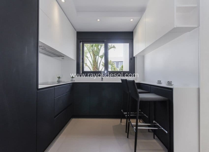 3 soveværelse Villa til salg i Dehesa de Campoamor med swimmingpool - € 1.195.000 (Ref: 8543745)