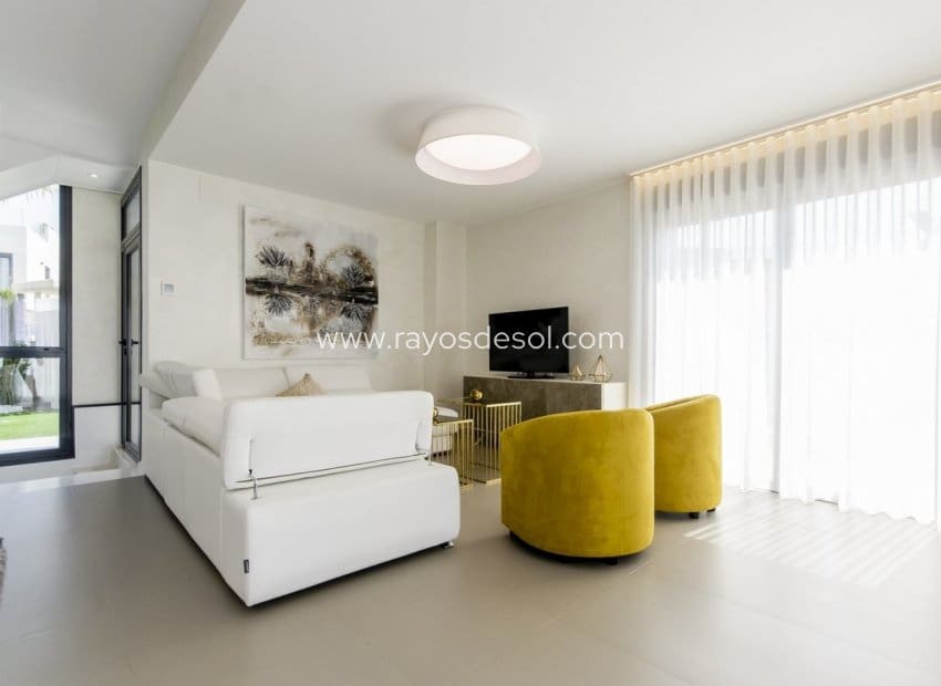 Chalet de 3 habitaciones en Dehesa de Campoamor en venta con piscina - 1.195.000 € (Ref: 8543745)