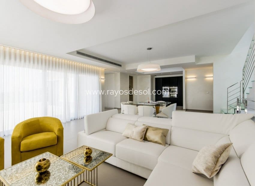 Chalet de 3 habitaciones en Dehesa de Campoamor en venta con piscina - 1.195.000 € (Ref: 8543745)