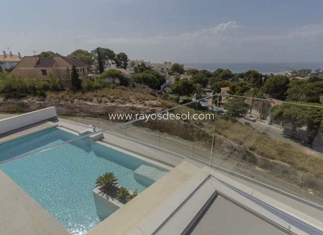 3 soveværelse Villa til salg i Dehesa de Campoamor, Orihuela med swimmingpool - € 1.195.000 (Ref: 8543745)