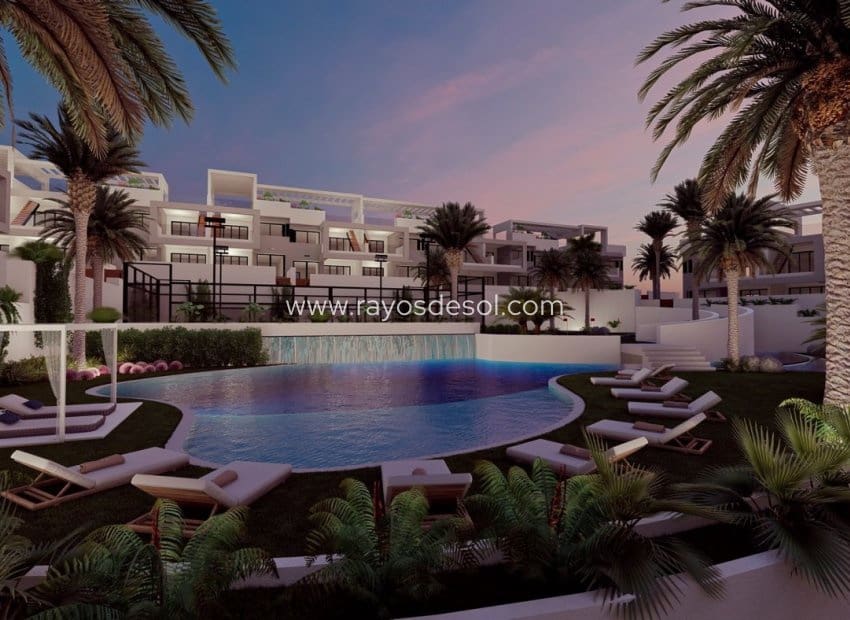 2 soveværelse Lejlighed til salg i Los Balcones med swimmingpool - € 309.900 (Ref: 8543760)