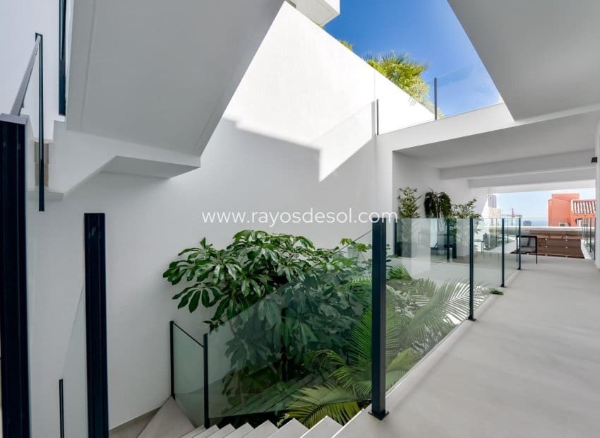 8 soveværelse Villa til salg i Finestrat med swimmingpool - € 4.450.000 (Ref: 8543763)