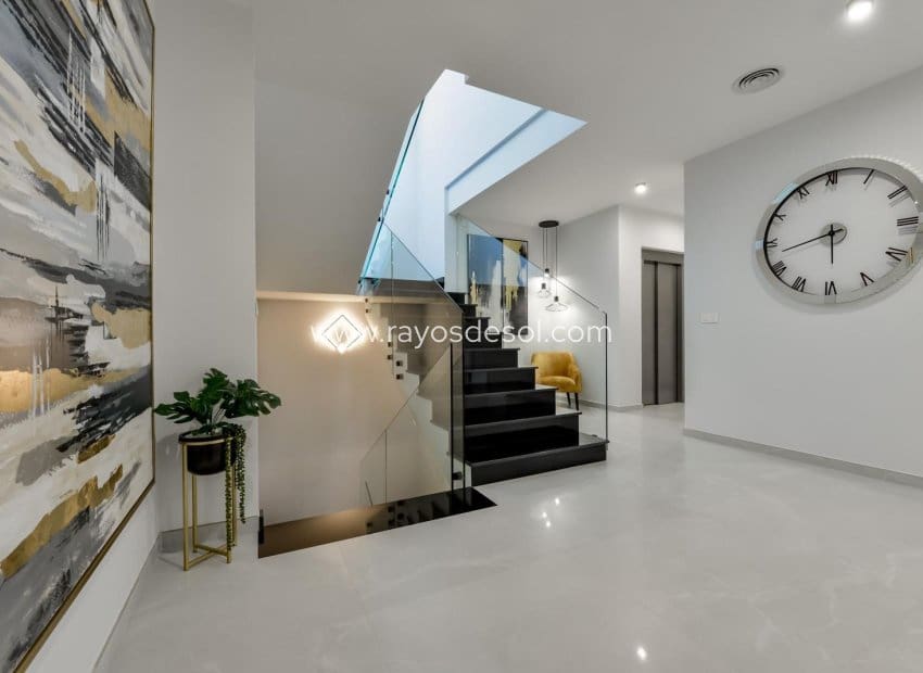 8 soveværelse Villa til salg i Finestrat med swimmingpool - € 4.450.000 (Ref: 8543763)