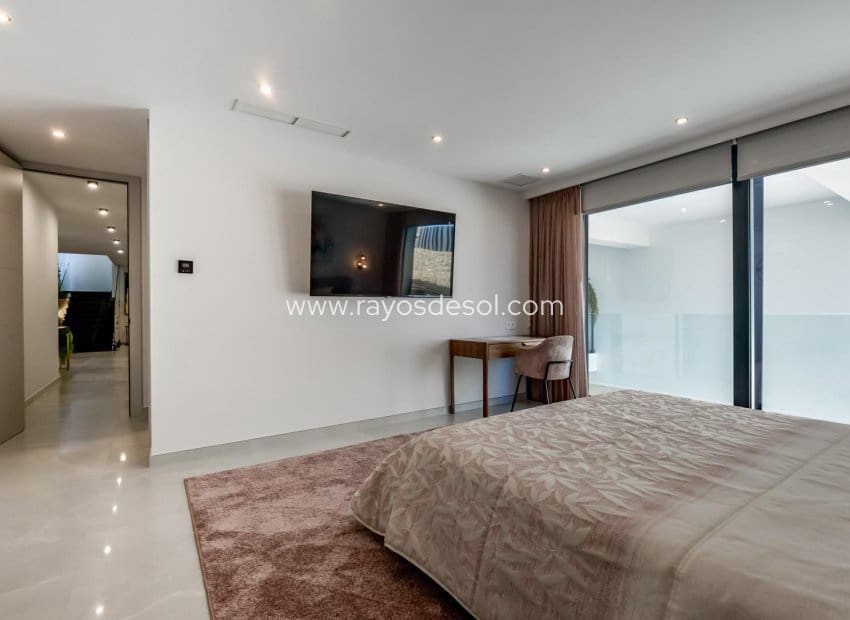 8 soveværelse Villa til salg i Finestrat med swimmingpool - € 4.450.000 (Ref: 8543763)