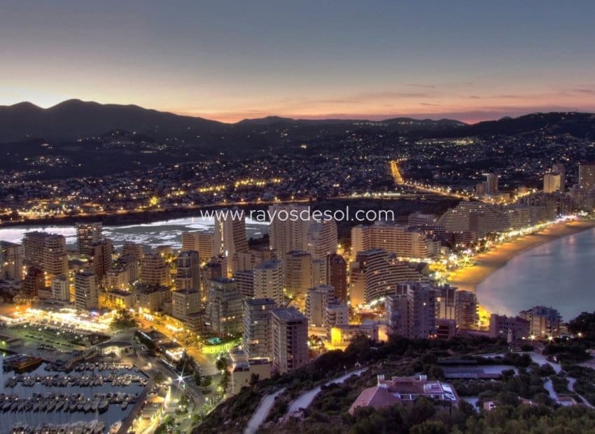 3 soveværelse Lejlighed til salg i Calpe / Calp med swimmingpool - € 890.000 (Ref: 8543768)