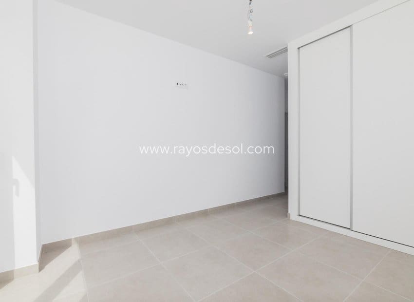 3 sovrum Villa till salu i Polop med pool - 585 000 € (Ref: 8543771)