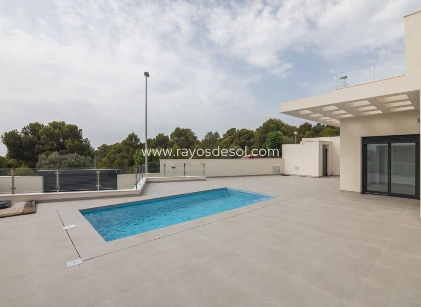 3 sovrum Villa till salu i Polop med pool - 585 000 € (Ref: 8543771)