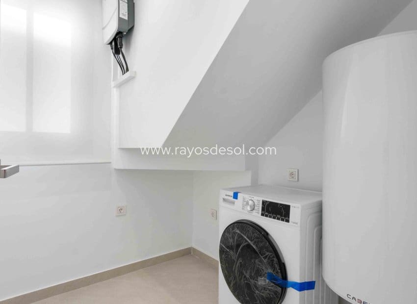 3 soveværelse Villa til salg i Benimar med swimmingpool - € 549.000 (Ref: 8543780)