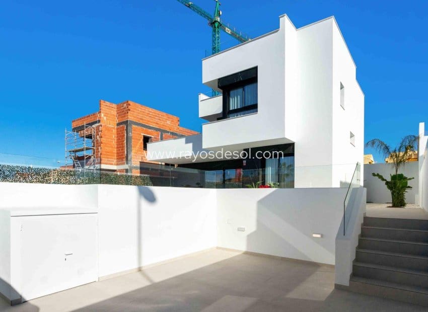 3 soveværelse Villa til salg i Benimar med swimmingpool - € 549.000 (Ref: 8543780)