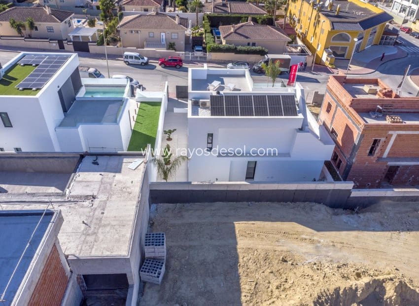 3 soveværelse Villa til salg i Benimar med swimmingpool - € 549.000 (Ref: 8543780)