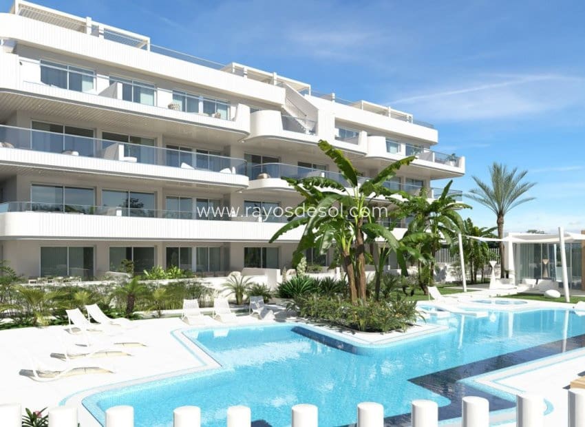 2 soveværelse Penthouse til salg i Orihuela Costa med swimmingpool - € 440.000 (Ref: 8543825)