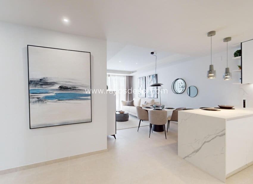 2 soveværelse Penthouse til salg i Orihuela Costa med swimmingpool - € 440.000 (Ref: 8543825)