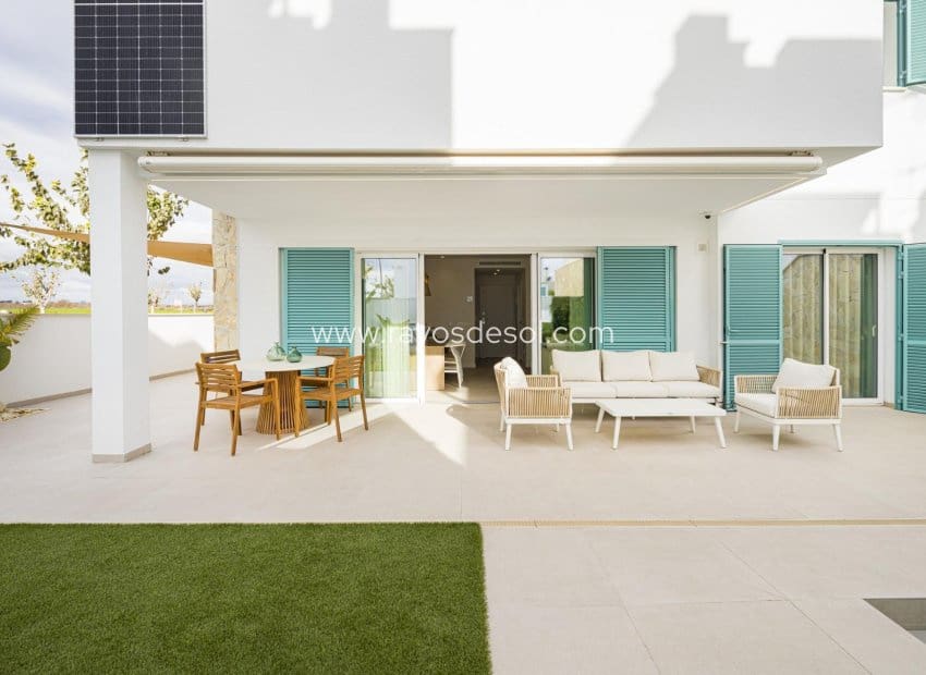 3 soveværelse Lejlighed til salg i Torre de la Horadada med swimmingpool - € 380.000 (Ref: 8543842)