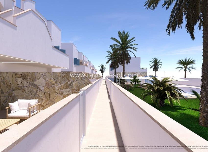 Apartamento de 3 habitaciones en Torre de la Horadada en venta con piscina - 380.000 € (Ref: 8543842)