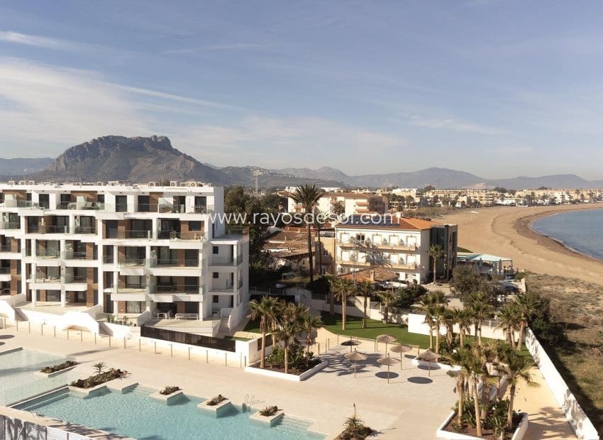 3 slaapkamer Appartement te koop in Denia met zwembad - € 475.000 (Ref: 8543846)