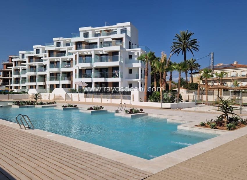 3 slaapkamer Appartement te koop in Denia met zwembad - € 475.000 (Ref: 8543846)