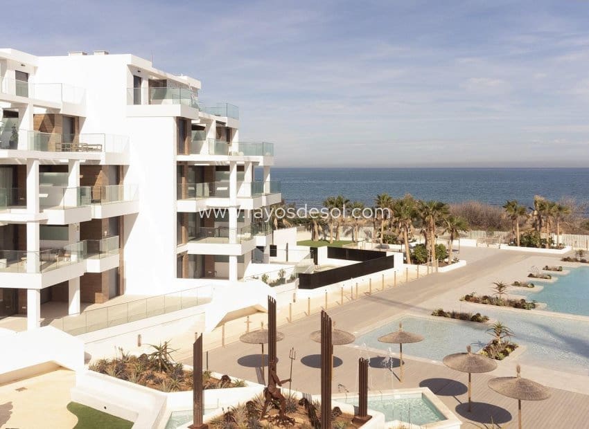 3 soveværelse Lejlighed til salg i Denia med swimmingpool - € 525.000 (Ref: 8543846)
