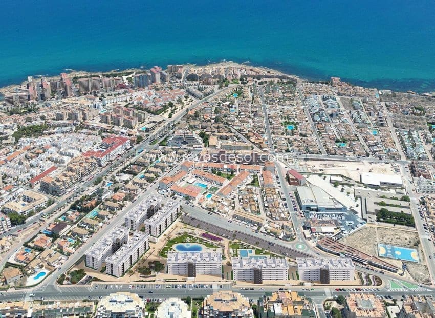 2 chambre Appartement à vendre à Torrevieja avec piscine - 310 000 € (Ref: 8543860)