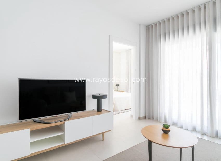 2 chambre Appartement à vendre à Torrevieja avec piscine - 310 000 € (Ref: 8543860)