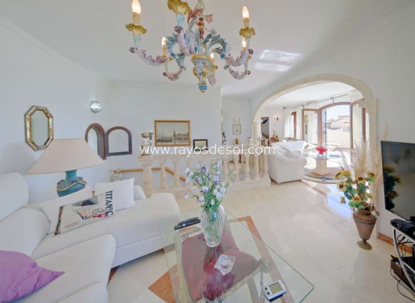 4 soveværelse Villa til salg i Calpe / Calp med swimmingpool - € 950.000 (Ref: 8543975)