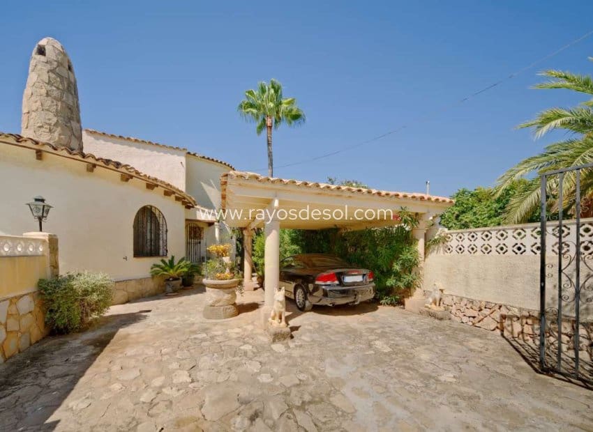 4 soveværelse Villa til salg i Calpe / Calp med swimmingpool - € 950.000 (Ref: 8543975)