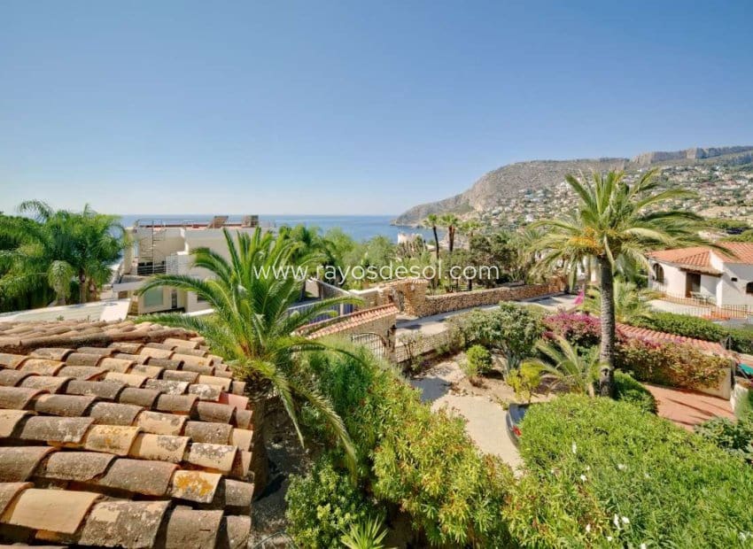 4 soveværelse Villa til salg i Calpe / Calp med swimmingpool - € 950.000 (Ref: 8543975)