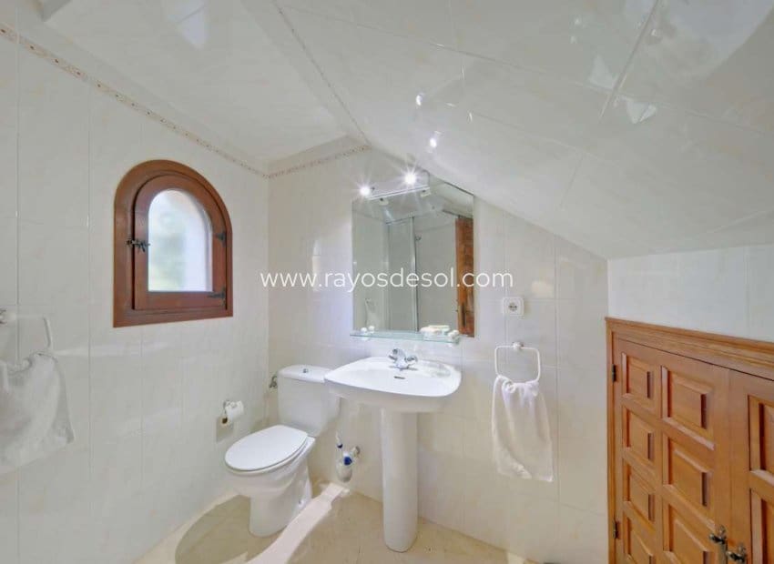 4 soveværelse Villa til salg i Calpe / Calp med swimmingpool - € 950.000 (Ref: 8543975)