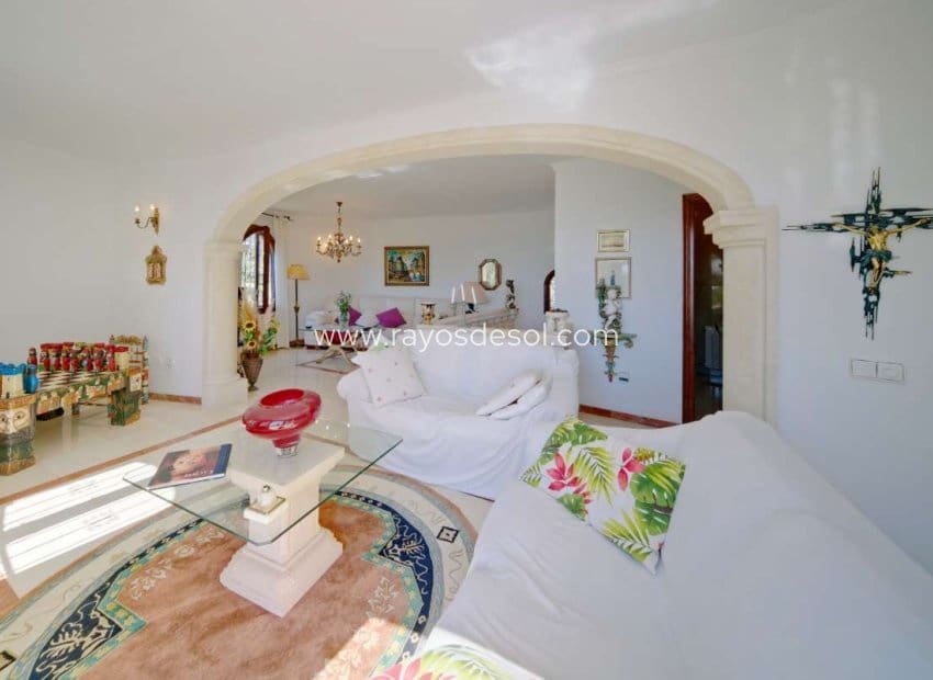 4 soveværelse Villa til salg i Calpe / Calp med swimmingpool - € 950.000 (Ref: 8543975)