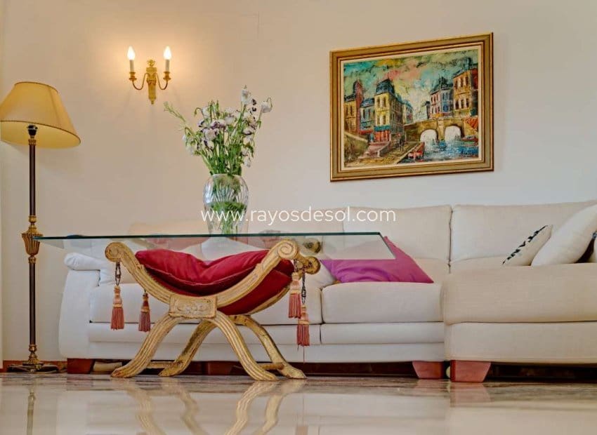 4 soveværelse Villa til salg i Calpe / Calp med swimmingpool - € 950.000 (Ref: 8543975)