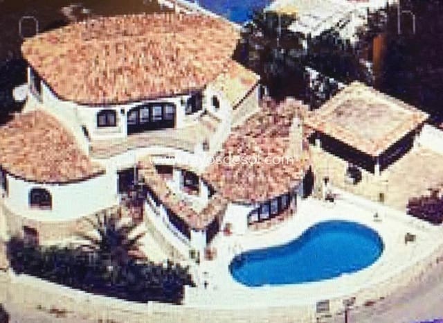 4 chambre Villa/Maison à vendre à Manzanera - Tosal, Calpe / Calp avec piscine - 899 000 € (Ref: 8543975)