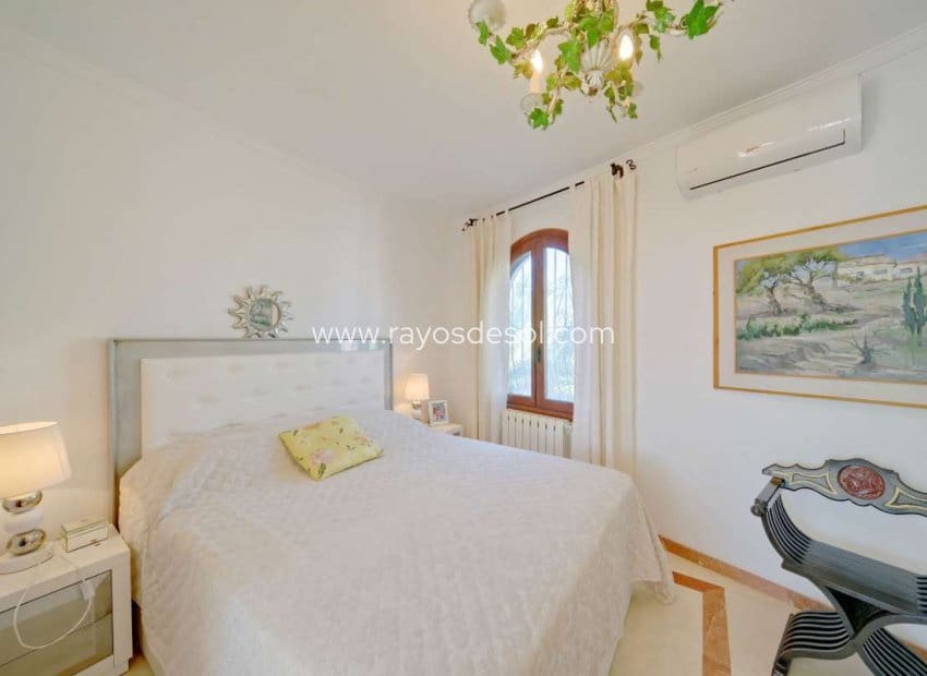 4 soverom Villa til salgs i Calpe / Calp med svømmebasseng - € 899 000 (Ref: 8543975)