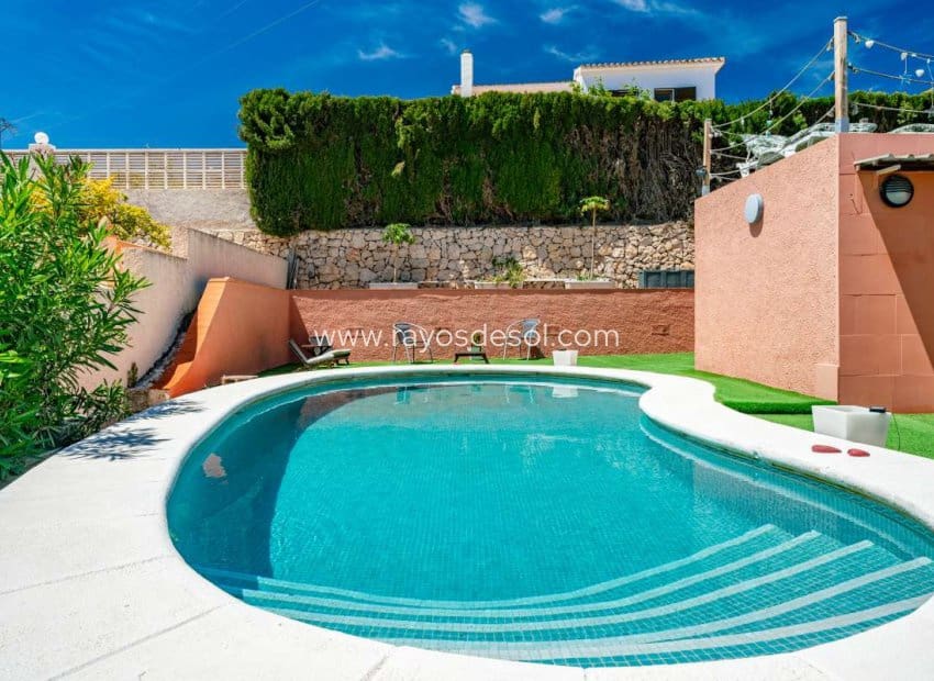 3 quarto Moradia para venda em Calpe / Calp com piscina - 535 000 € (Ref: 8543976)