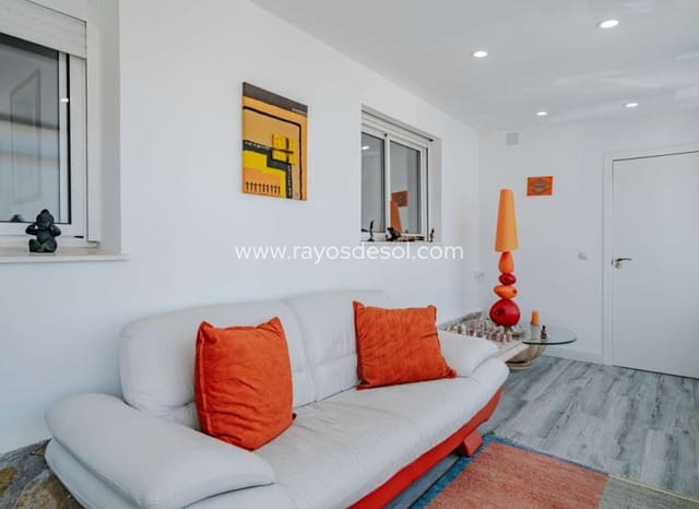 3 bedroom Villa for sale in Calpe / Calp with pool - € 535,000 (Ref: 8543976)