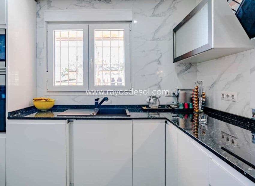 3 quarto Moradia para venda em Calpe / Calp com piscina - 535 000 € (Ref: 8543976)