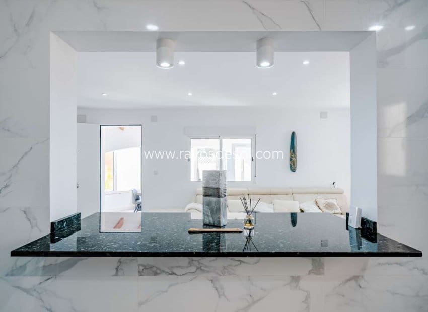 3 quarto Moradia para venda em Calpe / Calp com piscina - 535 000 € (Ref: 8543976)