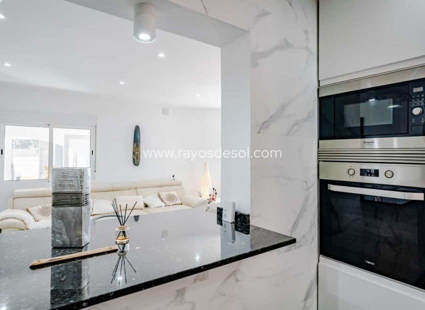 3 quarto Moradia para venda em Calpe / Calp com piscina - 535 000 € (Ref: 8543976)