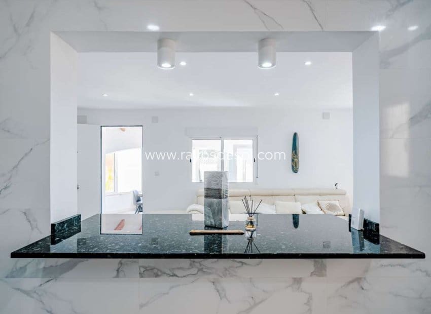 3 quarto Moradia para venda em Calpe / Calp com piscina - 535 000 € (Ref: 8543976)