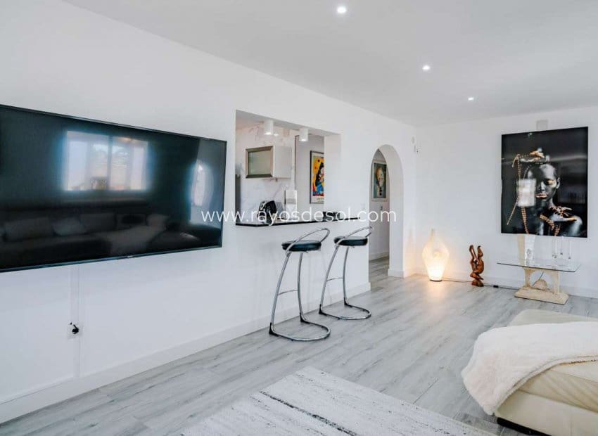 3 bedroom Villa for sale in Calpe / Calp with pool - € 535,000 (Ref: 8543976)