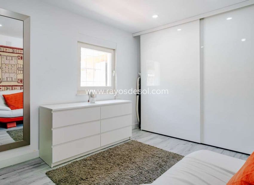 3 bedroom Villa for sale in Calpe / Calp with pool - € 535,000 (Ref: 8543976)